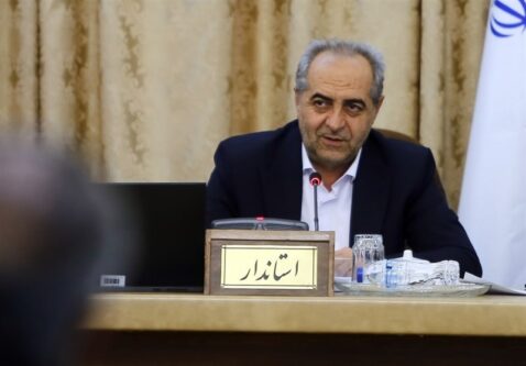 سرمست صدای بانوان تراکتوری را شنید