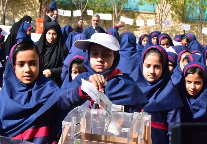 نسیم مهربانی در مدارس آذربایجان شرقی وزیدن گرفت
