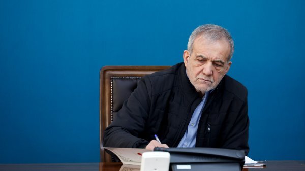 رئیس‌جمهور مومنی را مسوول بررسی ابعاد حادثه بندر شهید رجایی کرد