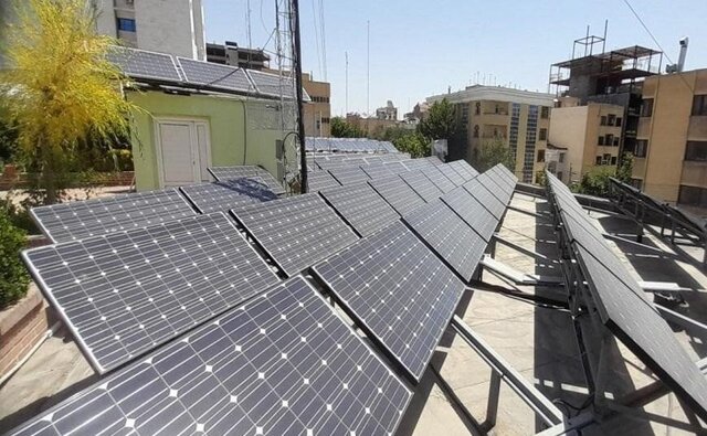 آغاز ثبت نام متقاضیان احداث نیروگاه‌های خورشیدی پشت‌بامی در تبریز
