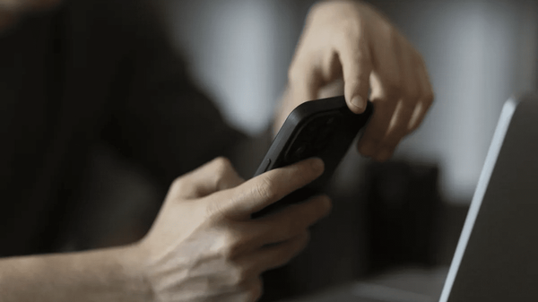 دردسر اپلیکیشن‌های برهنه‌ساز برای اپل و گوگل