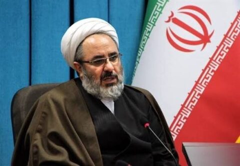 نماینده ولیفقیه: حضور میلیونی مردم در تشییع، جلوهای از وفاداری به آرمانهای شهدا بود