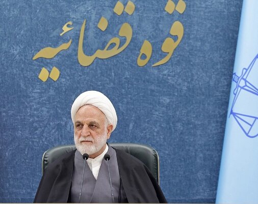 رئیس قوه قضاییه: خبرنگار متعهد، هم‌سنگر رزمندگان پشت لانچر است
